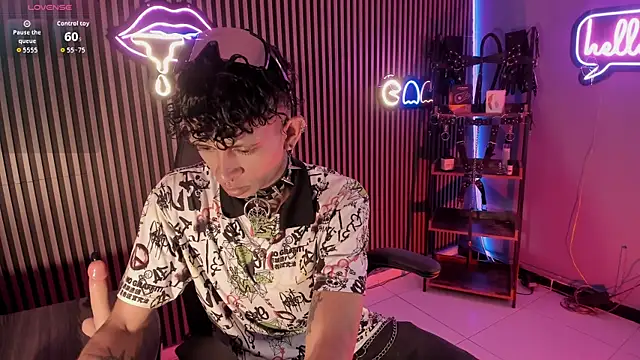 Maximoking26 online show from 04.21.26