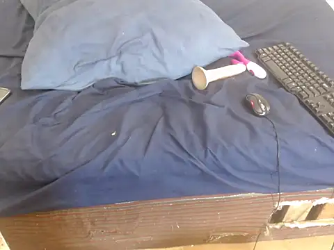 Snapshot of SweetDarkBrownie chatting on 02.25.26 SweetDarkBrownie online show from 02.25.26