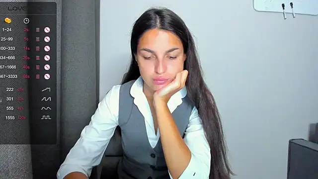 Snapshot of AngelGabe chatting on 06.11.26 AngelGabe online show from 06.11.26