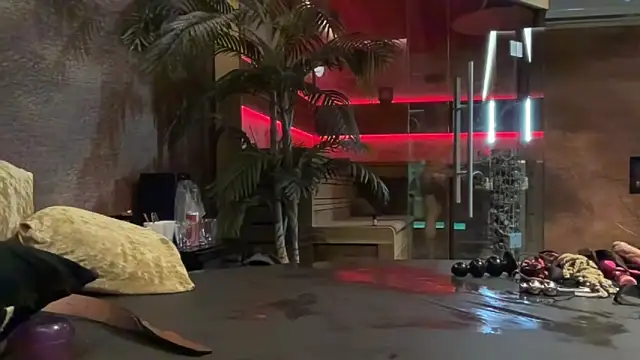 CustomKinkyCouple online show from 04.08.26