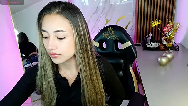 Snapshot of amy_ker_m chatting on 02.19.26 amy ker m online show from 02.19.26