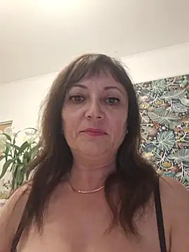 SaraGina online show from 04.19.26