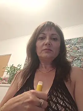 Snapshot of SaraGina chatting on 05.15.26 SaraGina online show from 05.15.26