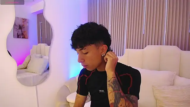 Aiden Rivers  online show from 03.25.26