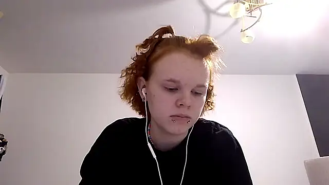 CurlaPettyBom online show from 02.26.26