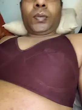 Snapshot of Amina___trans__sexy chatting on 03.02.26 Amina trans sexy online show from 03.02.26