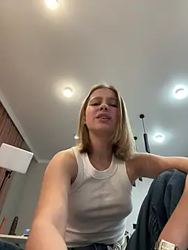 Snapshot of Eva_Leen chatting on 02.26.26 Eva Leen online show from 02.26.26