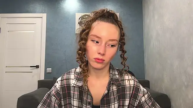 Snapshot of Anna_Kare chatting on 02.16.26 Anna Kare online show from 02.16.26