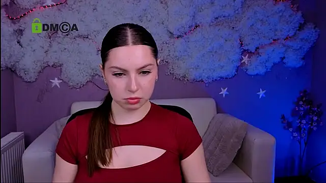Snapshot of amalialowell chatting on 05.14.26 amalialowell online show from 05.14.26
