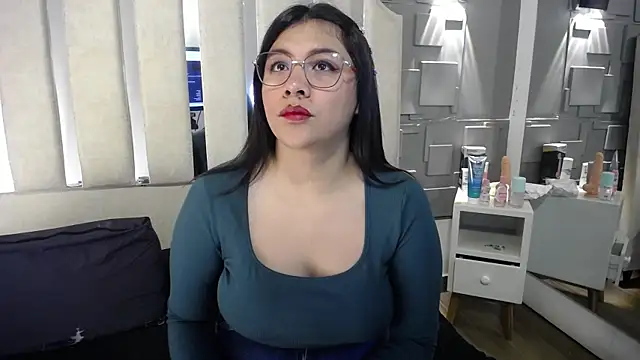 Snapshot of belen_green chatting on 06.26.26 belen green online show from 06.26.26