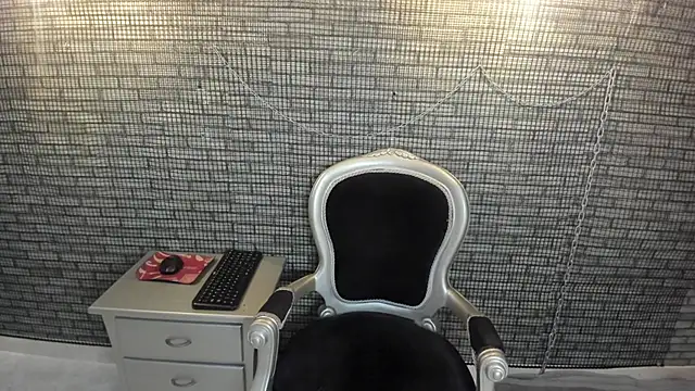 hillary bigbutt online show from 04.02.26