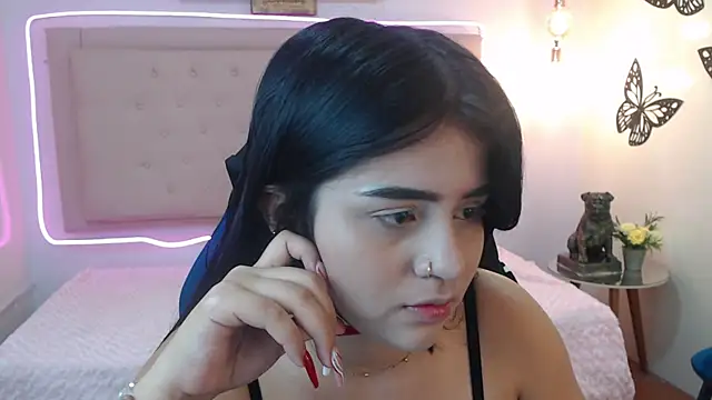 mila quin online show from 04.19.26