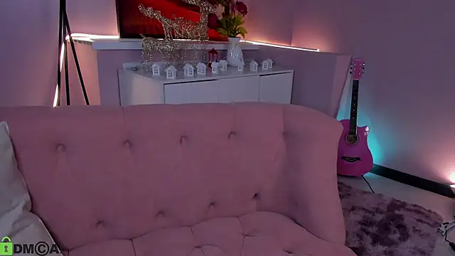 Snapshot of leylamirage chatting on 02.26.26 leylamirage online show from 02.26.26