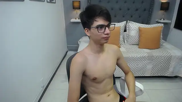 Snapshot of chris_carterr chatting on 02.21.26 chris carterr online show from 02.21.26