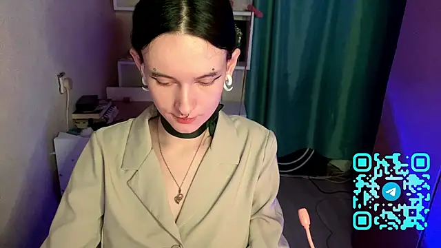 MabelDefina online show from 04.15.26