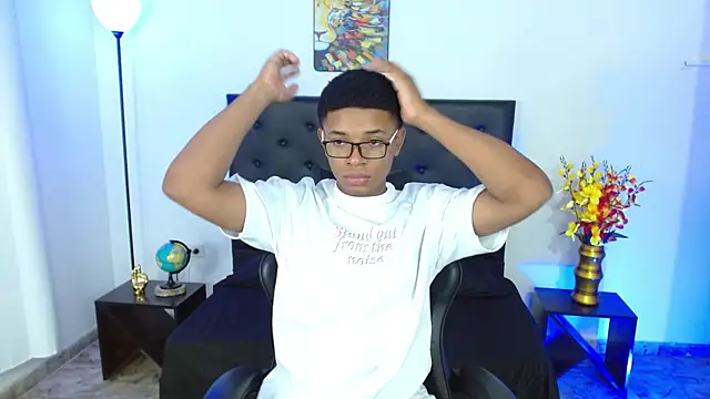 liiam3 online show from 04.07.26