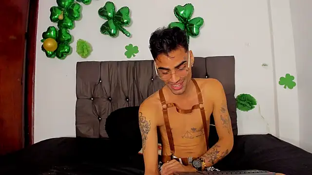 Gay Red Room online show from 04.17.26