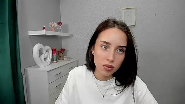 AdeleSolo online show from 04.07.26