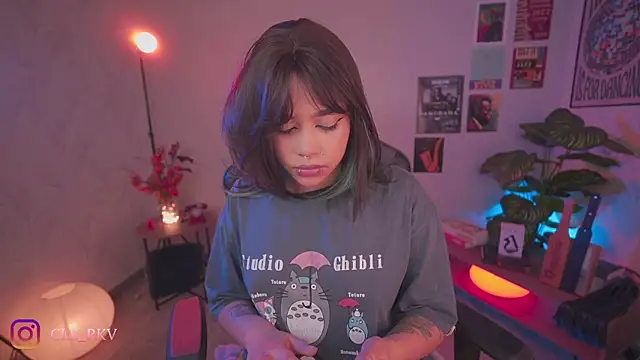 violette clerk1  online show from 04.26.26