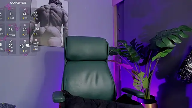 Snapshot of zara_leee chatting on 02.21.26 zara leee online show from 02.21.26