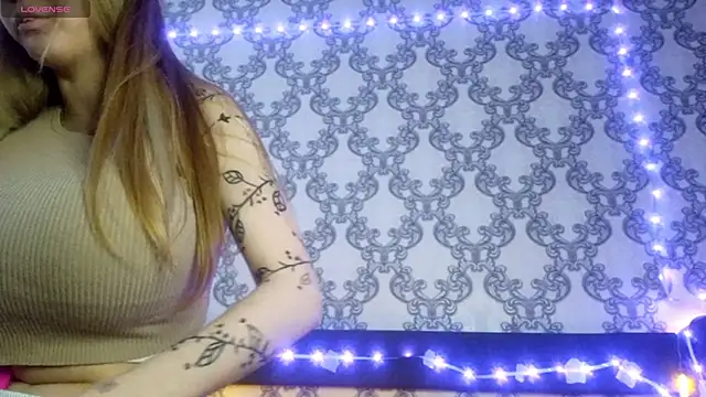 VictoriaDeese online show from 03.24.26