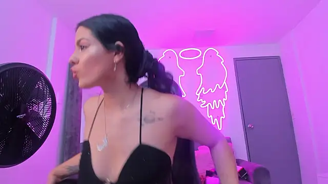 Evelin  thompsson online show from 03.19.26