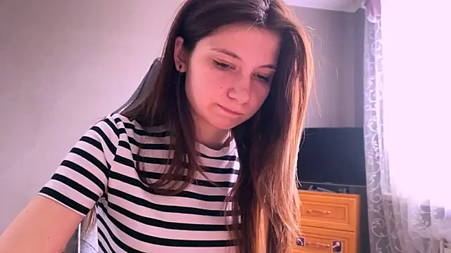 LunnaBliss online show from 04.24.26