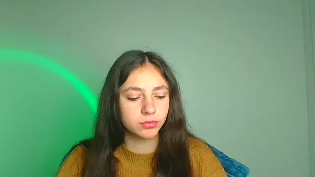 KissMeJulia online show from 04.24.26