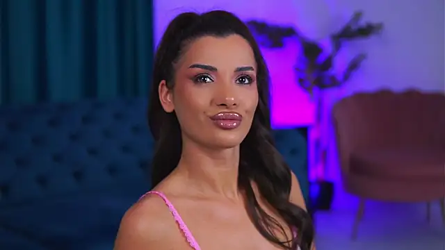 NaughtyChloeee online show from 04.18.26