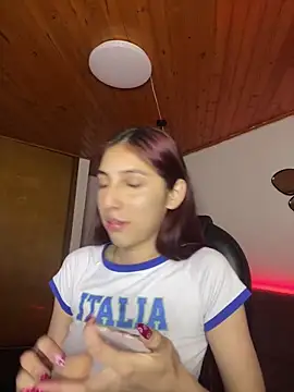 Snapshot of Maraia_pink18 chatting on 02.26.26 Maraia pink18 online show from 02.26.26