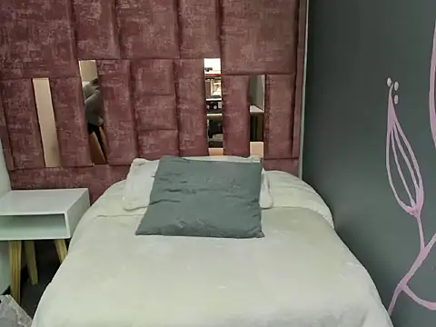 Ashleey  Sweet  online show from 02.28.26