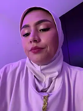 Snapshot of Darsha_Khemu chatting on 06.20.26 Darsha Khemu online show from 06.20.26