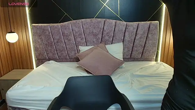 MoriahStorm online show from 03.17.26