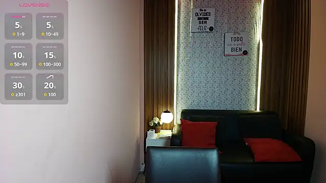 Snapshot of MoriahStorm chatting on 07.18.26 MoriahStorm online show from 07.18.26