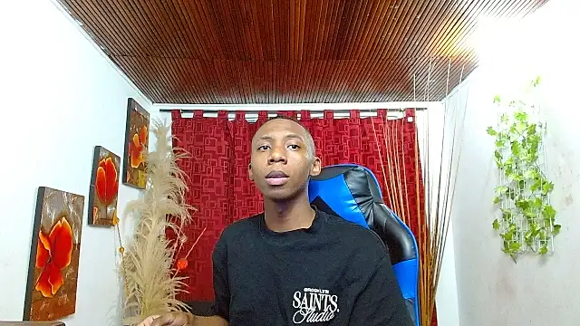 Snapshot of milo018 chatting on 03.03.26 milo018 online show from 03.03.26