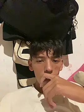 munt an online show from 04.12.26