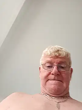 olivbisoumis online show from 03.07.26