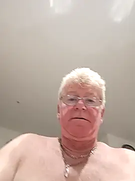 olivbisoumis online show from 03.31.26