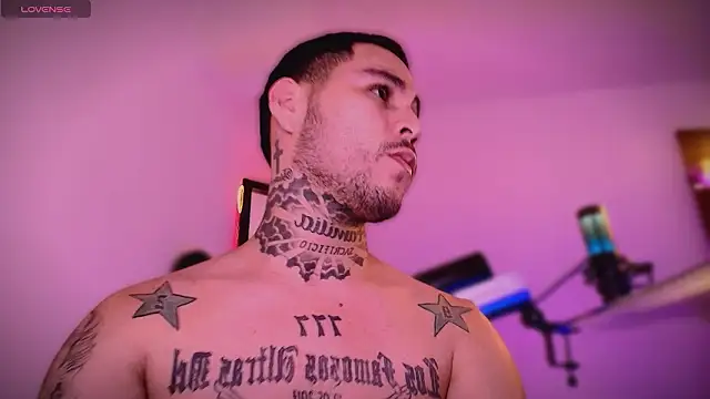 Snapshot of king_of_desire chatting on 02.27.26 king of desire online show from 02.27.26