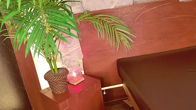 Rolyloren  online show from 02.24.26