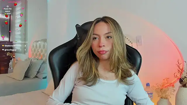 LuuluBerry online show from 02.22.26