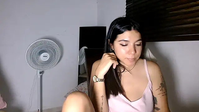 MiaDiamontLatin online show from 05.22.26