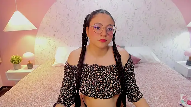 Snapshot of Angelie_Rosebrm chatting on 03.03.26 Angelie Rosebrm online show from 03.03.26