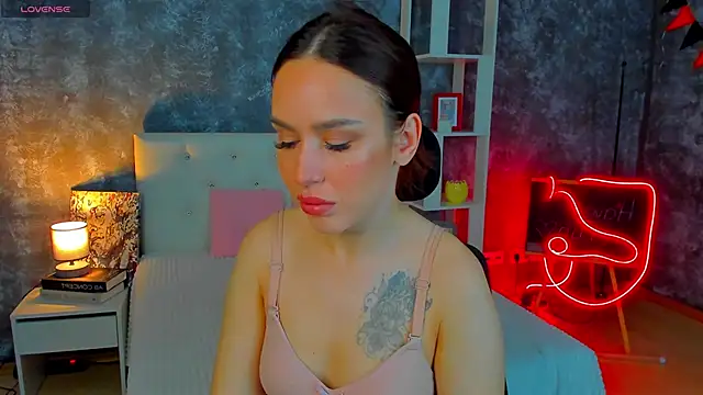 tina xx tina online show from 04.10.26