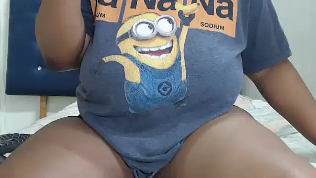 CurvyAssXX21 online show from 05.15.26