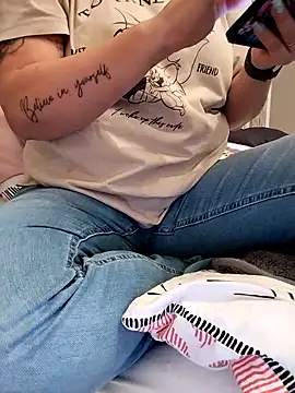 Snapshot of Emma12117 chatting on 03.03.26 Emma12117 online show from 03.03.26