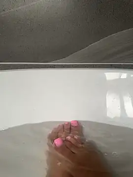 Snapshot of Destinylovex chatting on 02.22.26 Destinylovex online show from 02.22.26