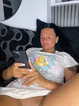 Snapshot of Destinylovex chatting on 07.16.26 Destinylovex online show from 07.16.26