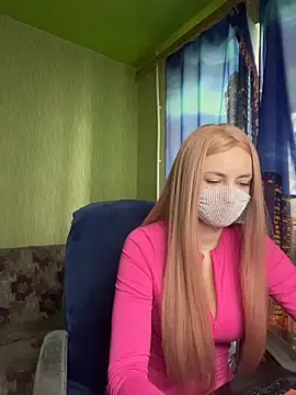 SophieBlackwood online show from 04.19.26