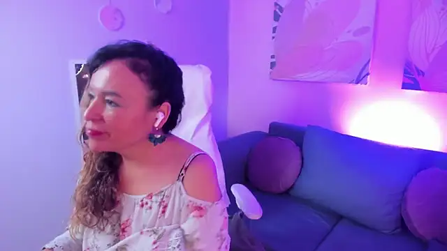 Ivonne 4 online show from 04.19.26